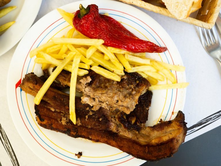 Churrasco de ternera al horno con salsa chimichurri casera en poco tiempo Churrasco de ternera al horno con salsa chimichurri casera en poco tiempo
