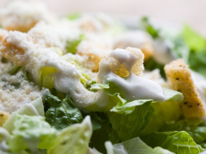 Ensalada César en 5 simples pasos