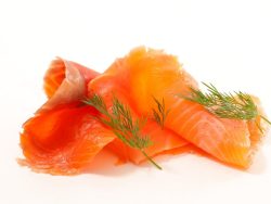 recortes de salmón ahumado