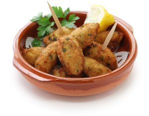 Albóndigas de bacalao con piñones