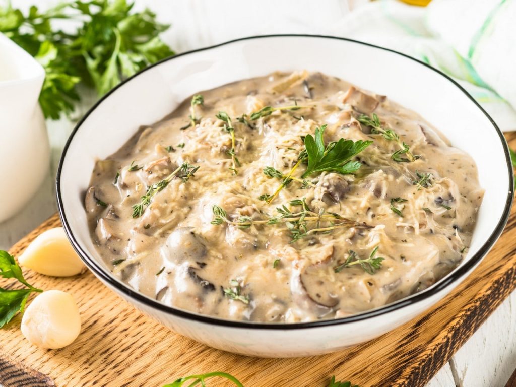 Salsa bechamel con champiñones