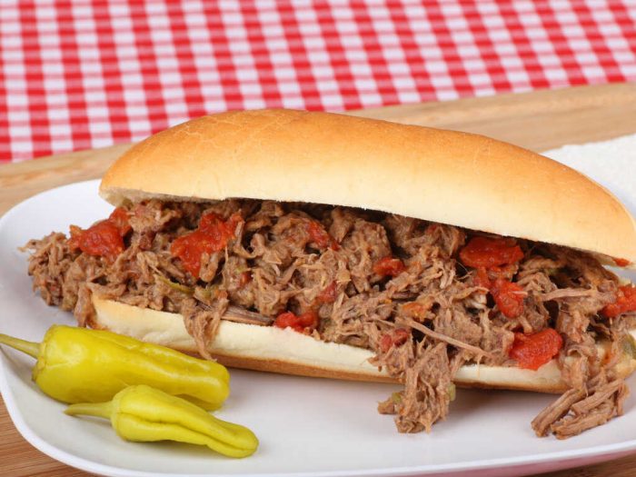 Bocadillos de pulled de pollo y pimientos