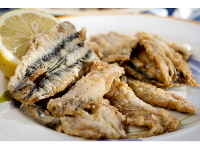 Boquerones mariposa rebozados
