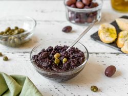 paté de aceitunas negras