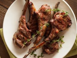 Chuletas de cabrito nacional