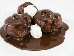 Profiteroles de Baileys