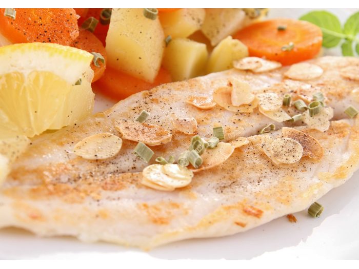 Filete de lenguado asado con verduras al vapor