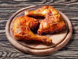 traseros calibrados de pollo