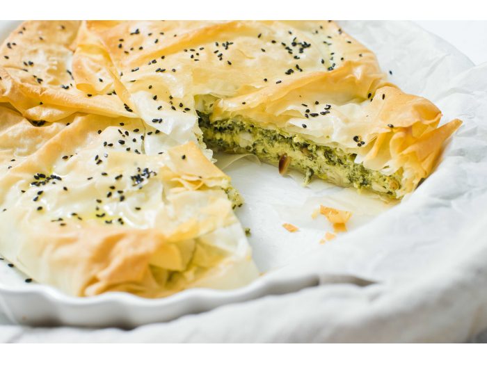 Pastel de espinacas y queso feta con pasta brick