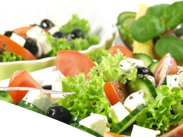 Receta de Ensalada Griega con Vinagre Flor de Málaga