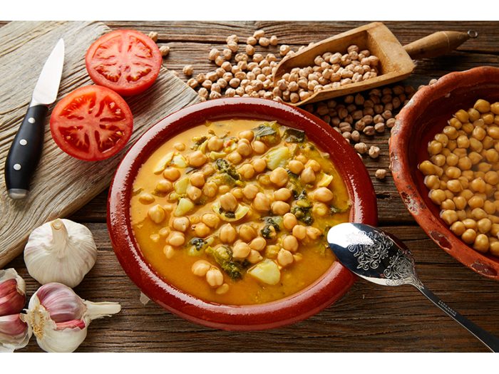 Potaje de garbanzos con acelgas