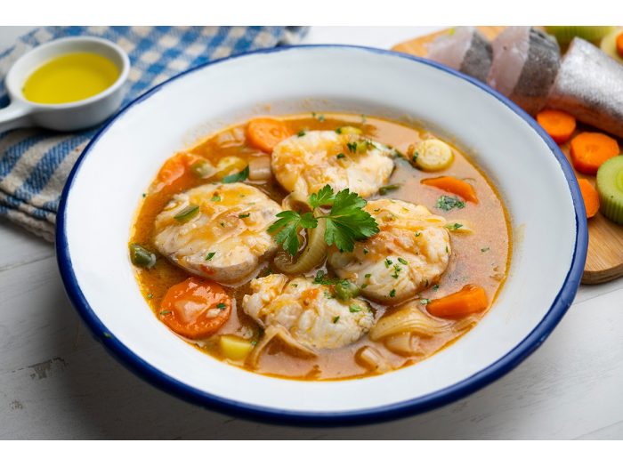 Guiso de merluza del Cabo con verduras