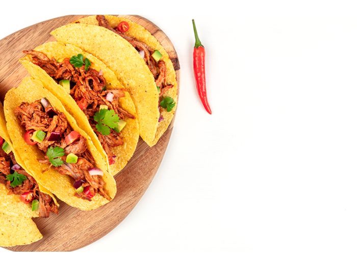 Tacos de tortitas de maíz con pulled de cerdo
